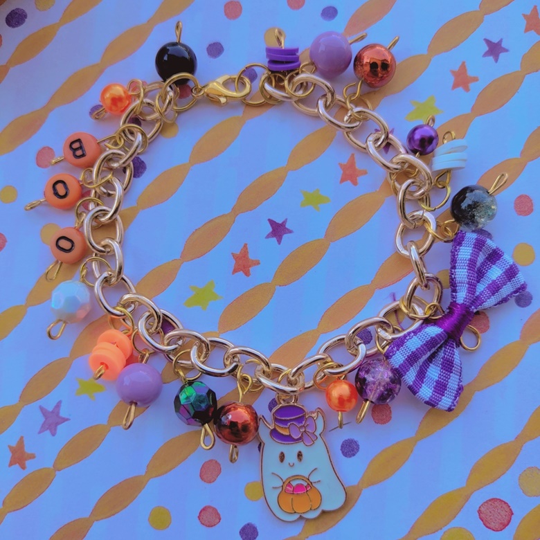 Silver Gothic Charm Bracelet - Sarah Stitches's Ko-fi Shop - Ko-fi ❤️ Where  creators get support from fans through donations, memberships, shop sales  and more! The original 'Buy Me a Coffee' Page.
