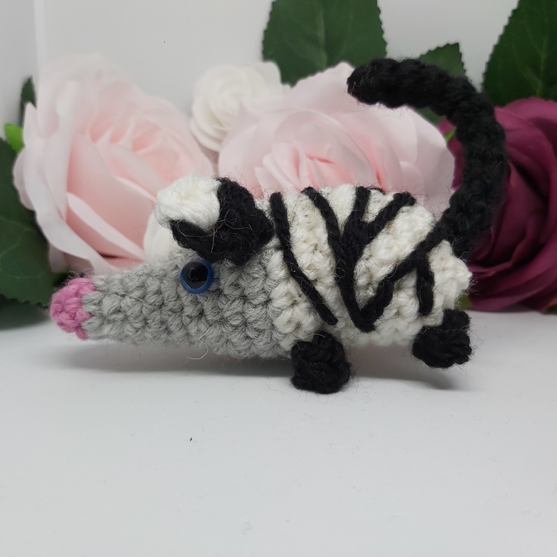 Crochet Possum / Opossum Kit – Lousy Llama