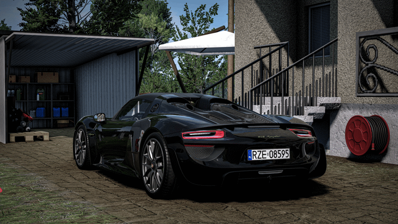 こーぴーページ 2013_Porsche_918Spyder-16-1024.jpg
