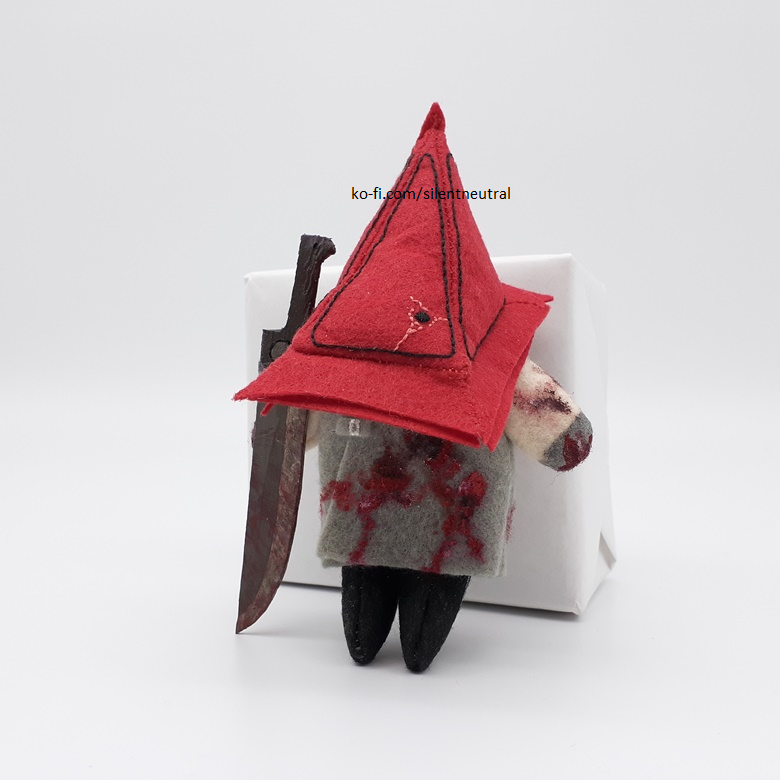 Silent Hill 2 Mini Pyramid Head Plush (MADE TO ORDER!) - Silent-Neutral's  Ko-fi Shop - Ko-fi ❤️ Where creators get support from fans through  donations, memberships, shop sales and more! The original 