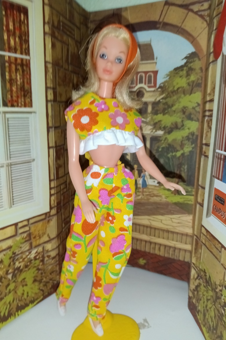 Barbie Summer 69 MOD retro midi top pants set-no doll - Small