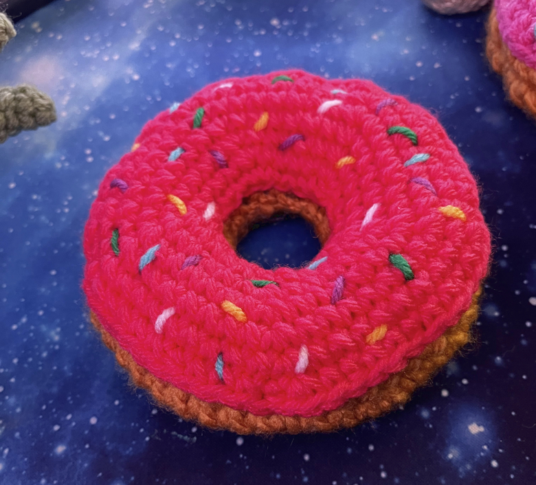 Dark pink donut amigurumi - Muffnbuttn's Ko-fi Shop - Ko-fi ️ Where ...