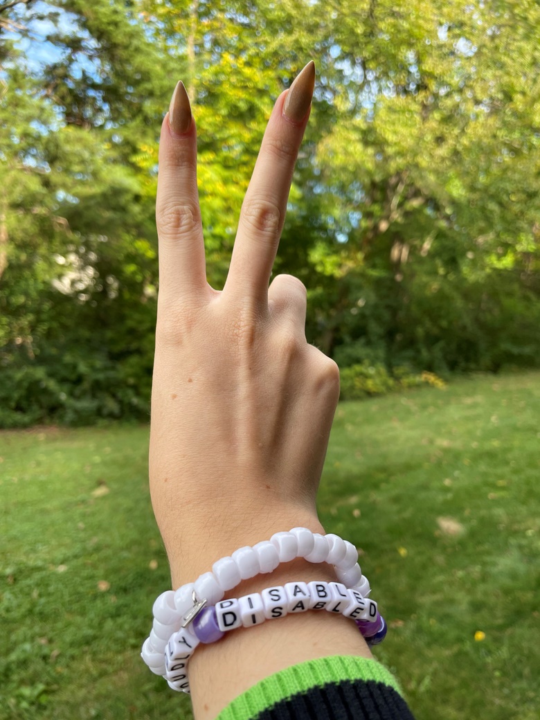 🌙💖Adjustable Parents' Letter Bracelets💜🌼 - Ita✩'s Ko-fi Shop - Ko-fi ❤️  Where creators get support from fans through donations, memberships, shop  sales and more! The original 'Buy Me a Coffee' Page.