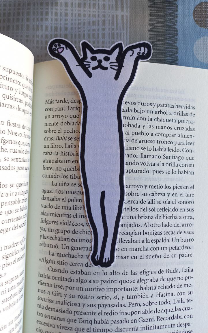 White Hanging Cat Bookmark / Gato blanco colgando Marcapáginas ...