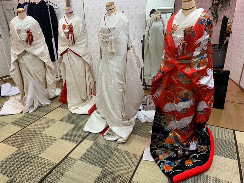 Types of wedding kimono  Wedding kimono, Bridal kimono, Kimono design