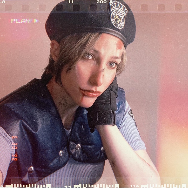 Who is the actress who plays Jill Valentine in the first original