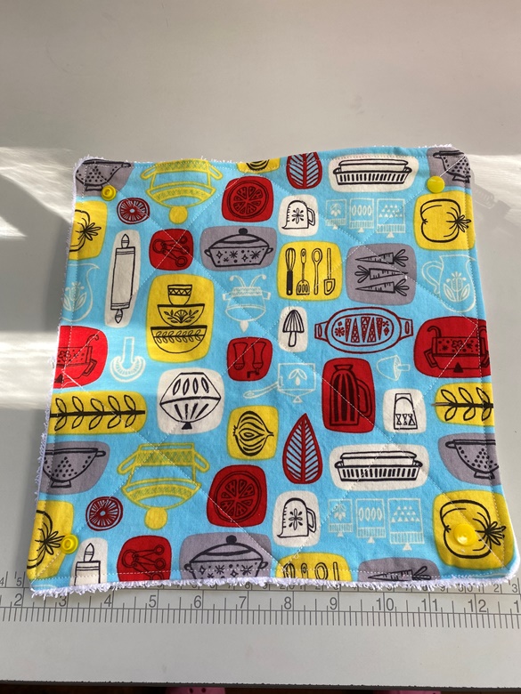 Reusable Kitchen Towel Roll with Snaps Retro #1 set of 6 - Theresa