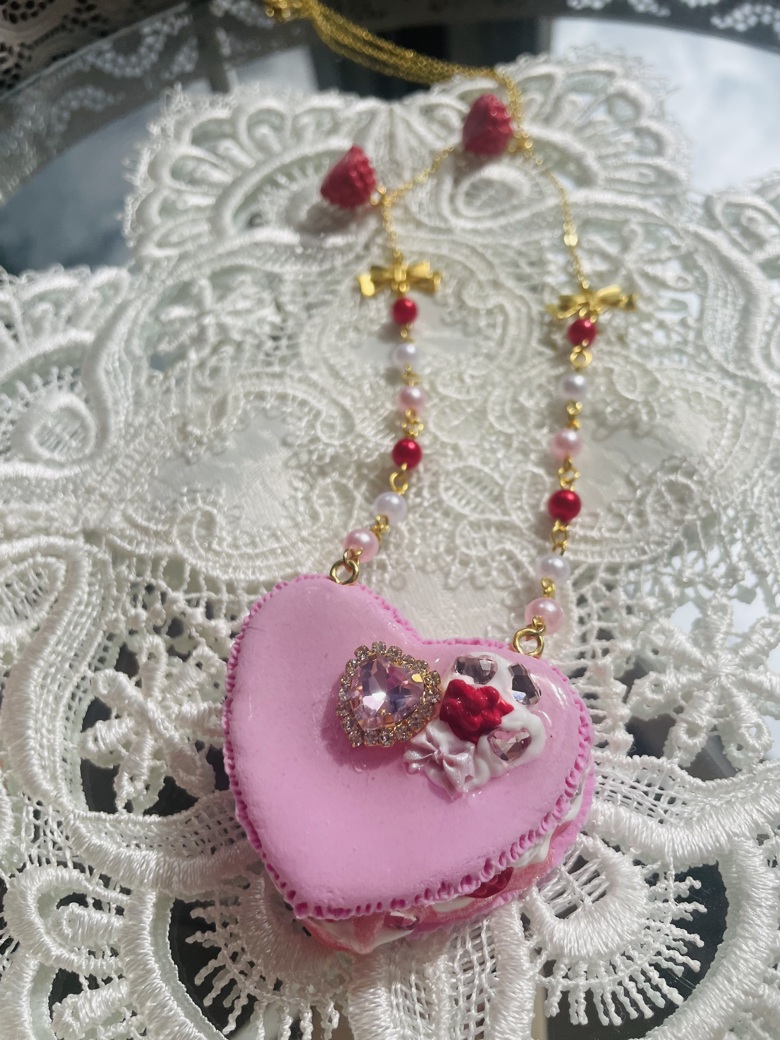 Necklace macaron hearts special edition raspberry madoshi shop s ko