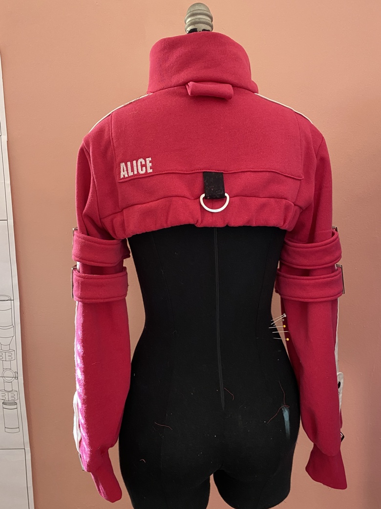 NIKITA outerwear レディース Nike Women's By Yoon Oversized Varsity Jacket – Puffer Reds