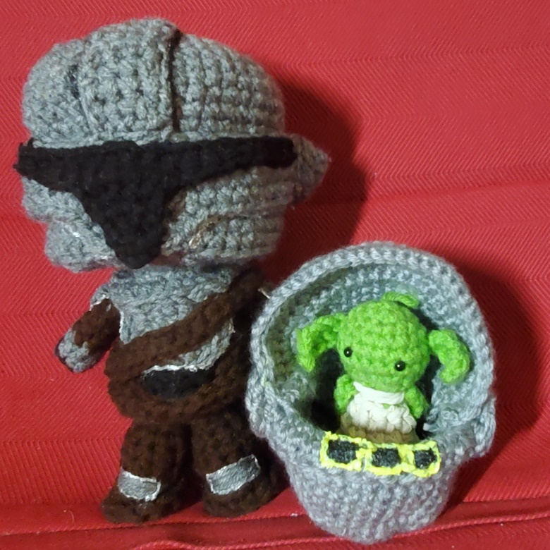 Baby yoda space discount pod crochet pattern