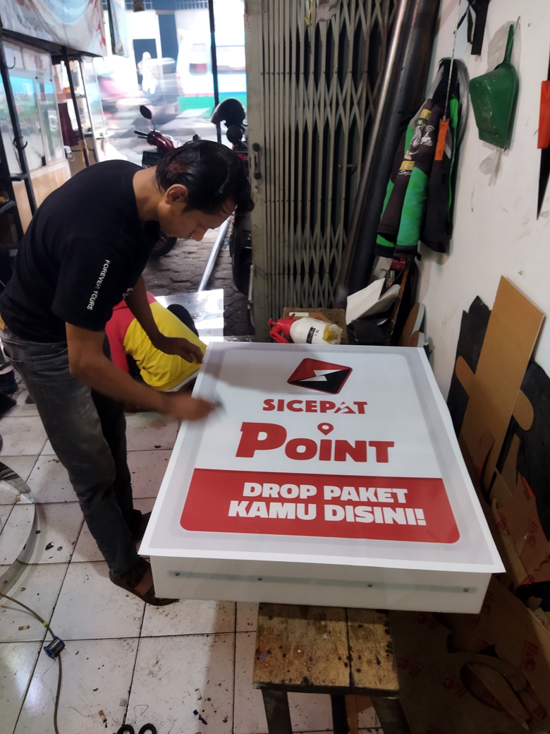 Jasa Pembuatan Neonbox Huruf Timbul Murah Cimahi Bandung, Vk7 Advertis ...