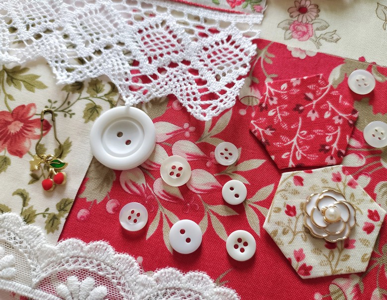 Slow stitch kit ispiration red and white color junk journal kit