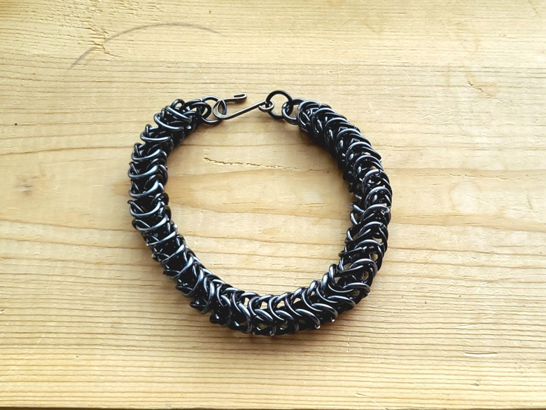 Box Weave Chainmail Bracelet | Item #5 - Crystal's Ko-fi Shop - Ko-fi ️ ...