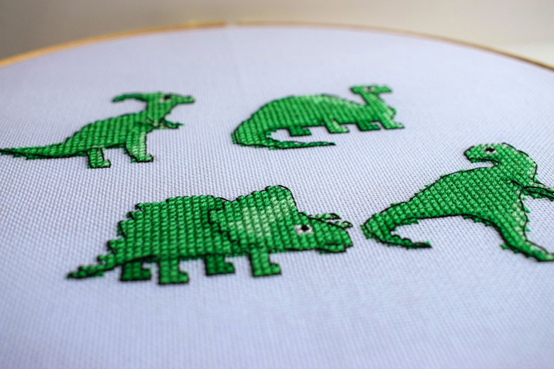 4 green dinosaurs cross stitch pattern - Craft Cartwright's Ko-fi Shop ...