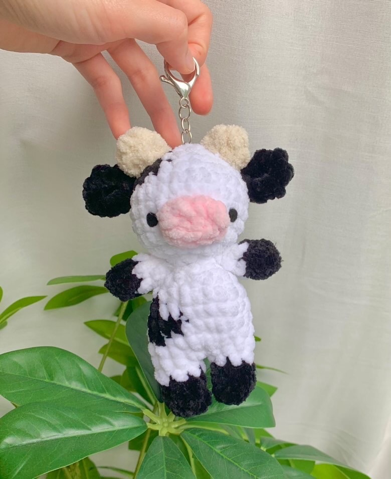 Cow Key Chain Pattern - Yarny's Ko-fi Shop - Ko-fi ️ Where creators get ...