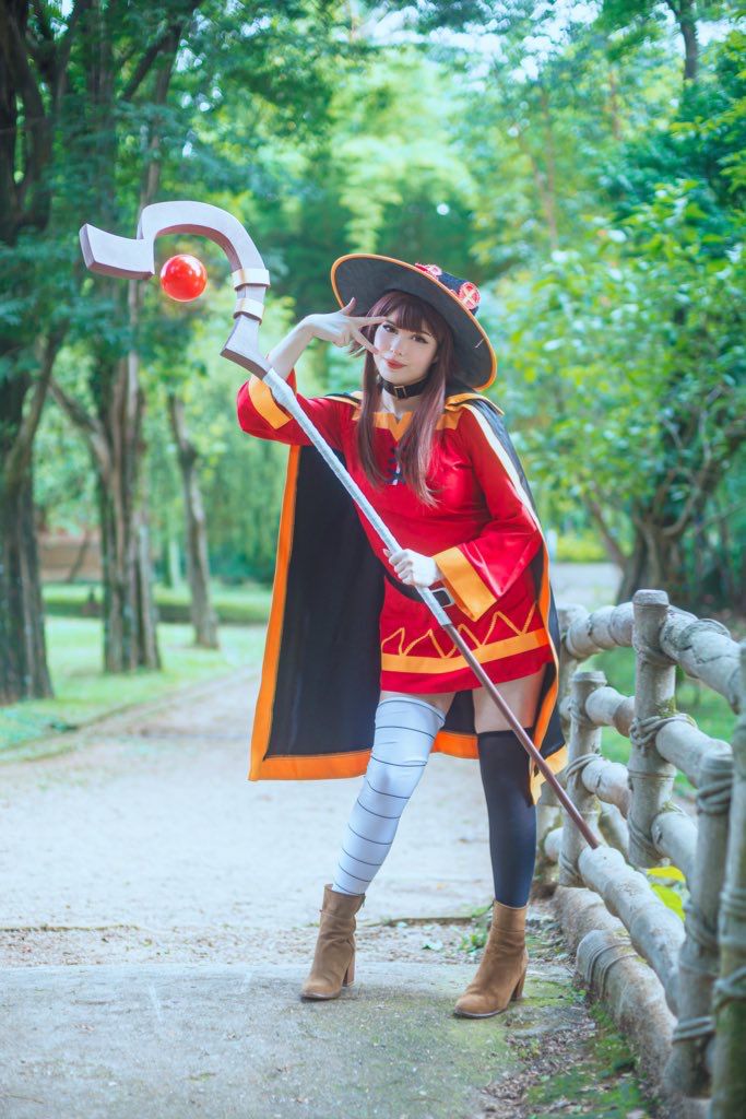 Konosuba Cosplay Gets Explosive With Megumin