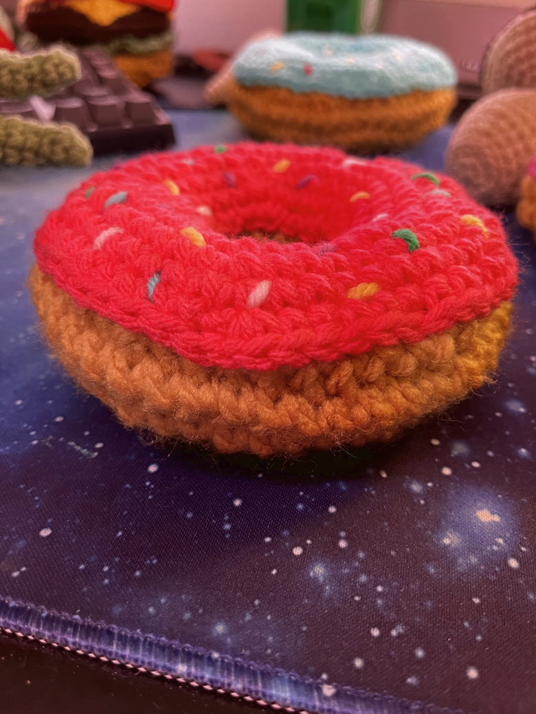 Dark pink donut amigurumi - Muffnbuttn's Ko-fi Shop - Ko-fi ️ Where ...