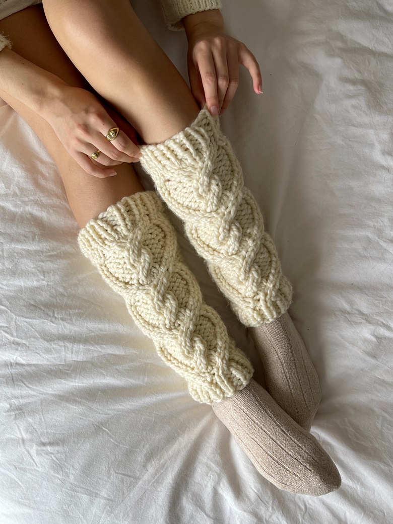 Lovely Lamb Knitted Leg Warmers [FREE Knitting Pattern]