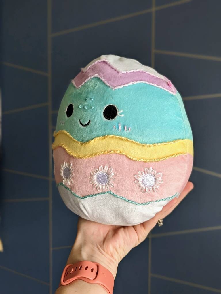 Egbert, 8" Customized Easter Egg Squishmallow - Artsy Sharo 's Ko-fi ...