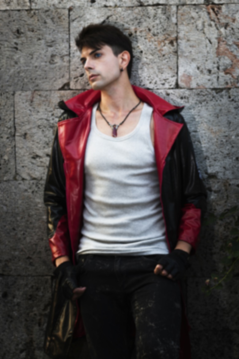 DmC: Devil May Cry Dante Cosplay –