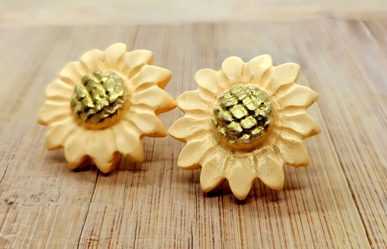 Sunflower Studs