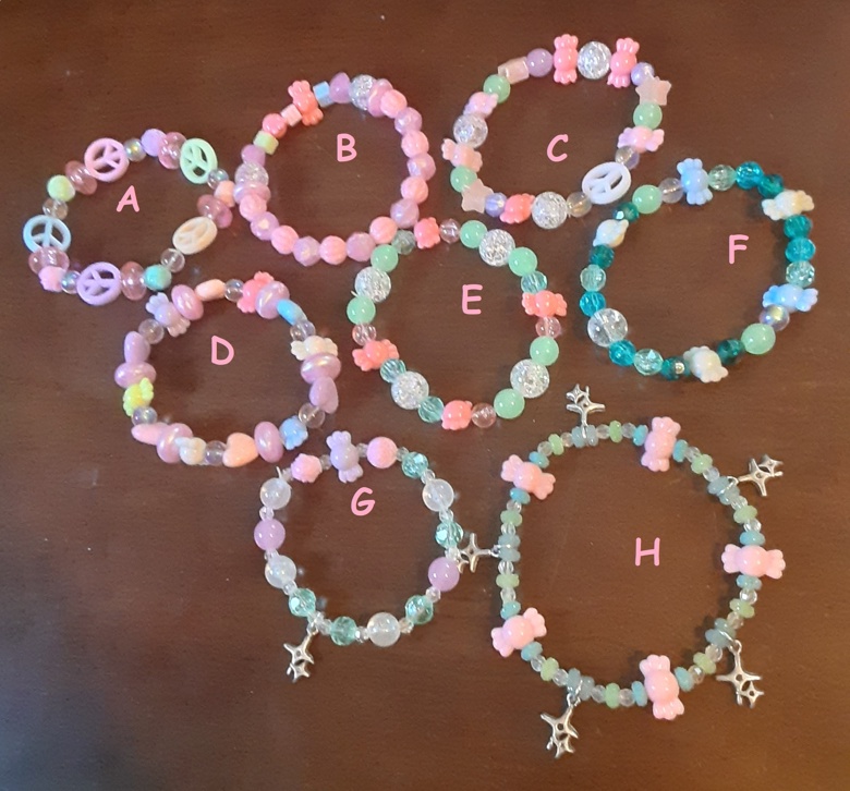 5 Assorted Kandi Bead Bracelets - Alysonlasley's Ko-fi Shop - Ko