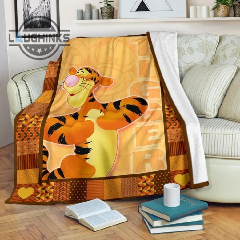 Winnie the pooh online fleece blanket