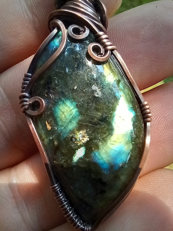 Labradorite pendant with bule tiger's eye - Zen Dragon Creations's Ko ...