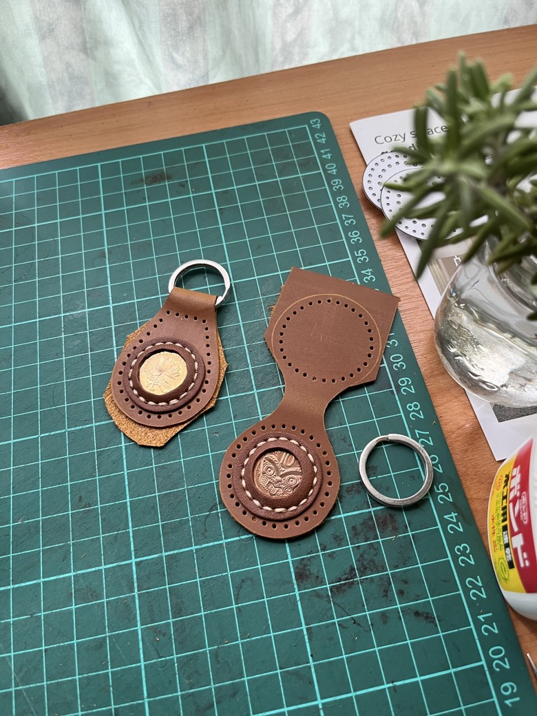 Leather keychain Pattern, Keychain template, Key fob template, leather keychain PDF, Keychain Pattern, Leatherwork Pattern - HappySnail_DIY's Ko-fi Shop - Ko-fi ❤️ Where creators get support from fans through donations, memberships, shop leather-keychain-pattern-keychain-template-key-fob-template-leather-keychain-pdf-keychain-pattern-leatherwork-pattern-happysnail-diy-s-ko-fi-shop-ko-fi-where-creators-get-support-from-fans-through-donations-memberships-shop