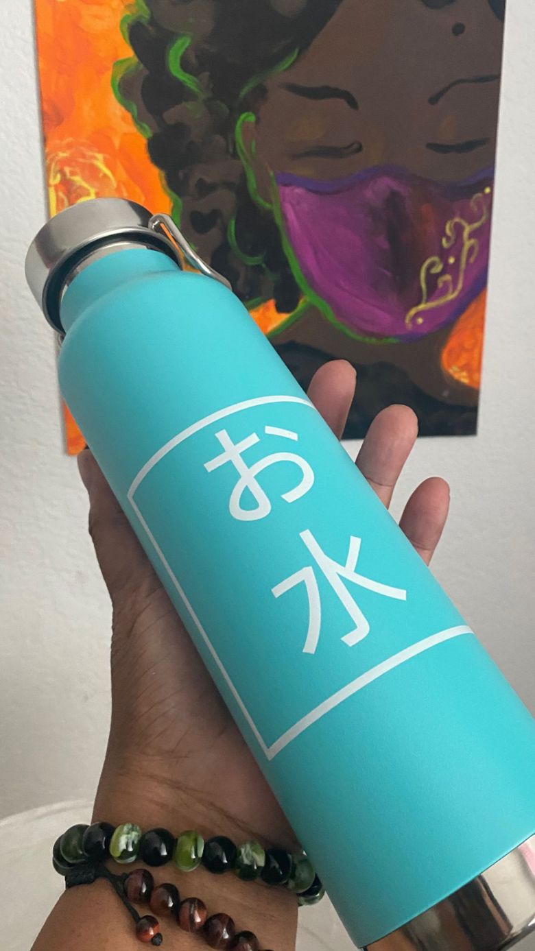 O-Mizu Water Bottle - JennyChama's Ko-fi Shop - Ko-fi ️ Where creators ...