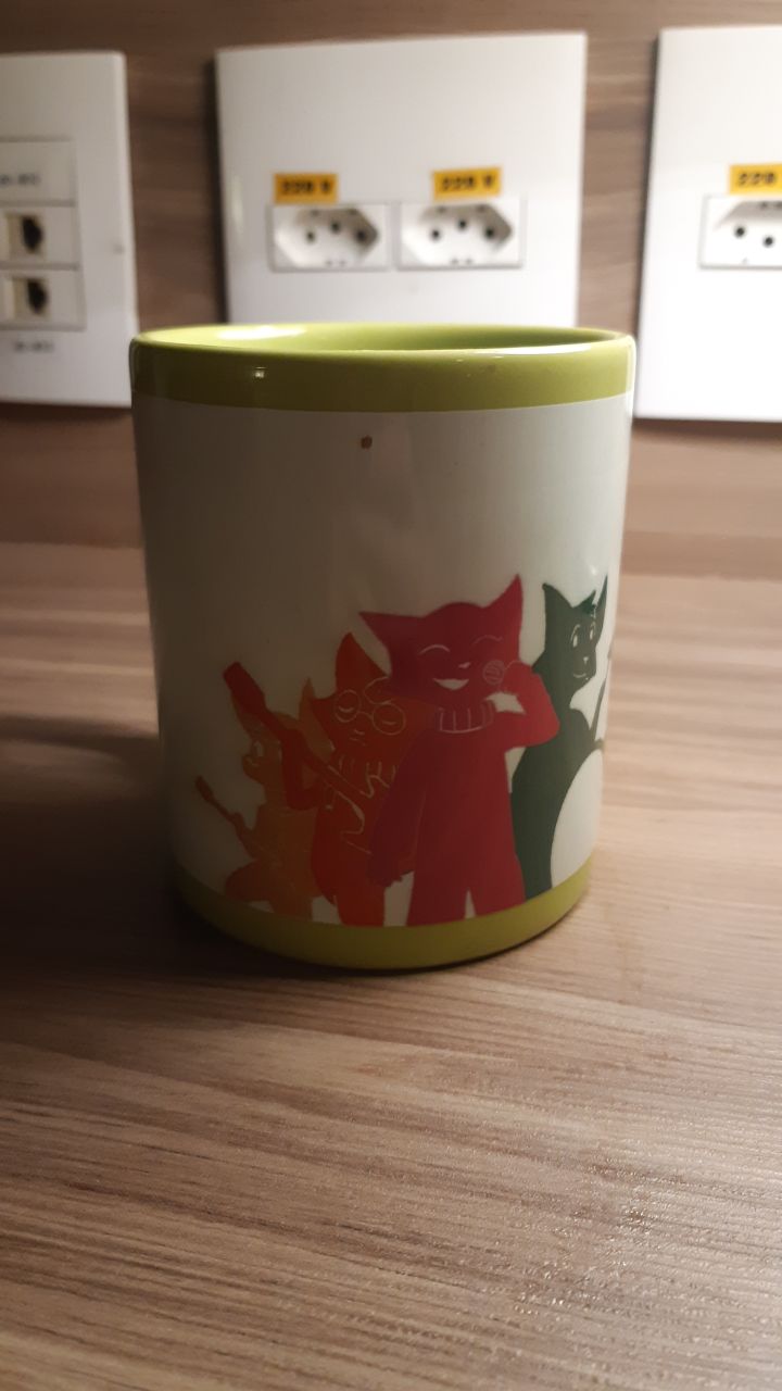 a-banda-junta-caneca-cat-city-uma-hist-ria-sobre-sonhos-s-ko-fi