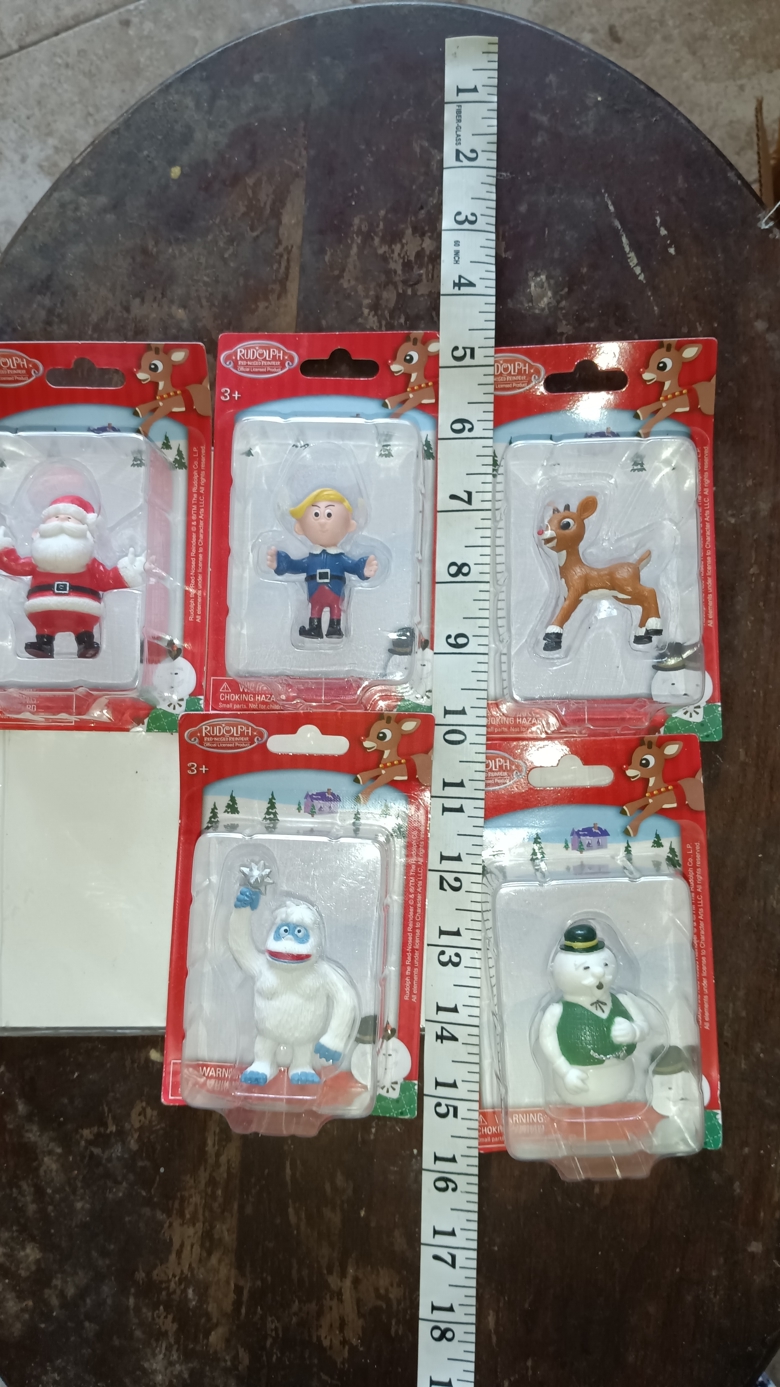 Misfit Toys lot 5 NIB figurines - Small Favors Customs's Ko-fi Shop ...