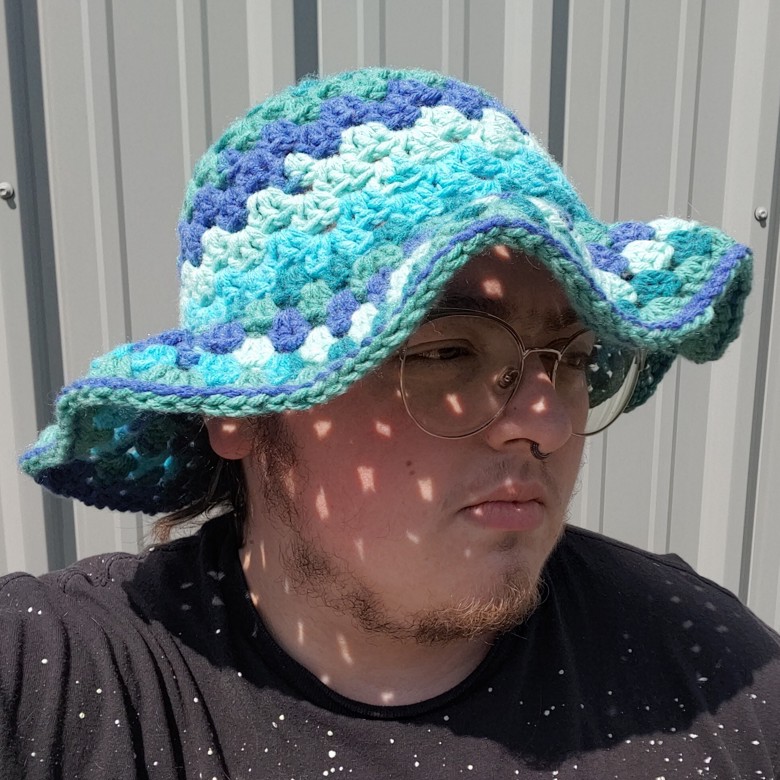 Crochet floppy fashion sun hat