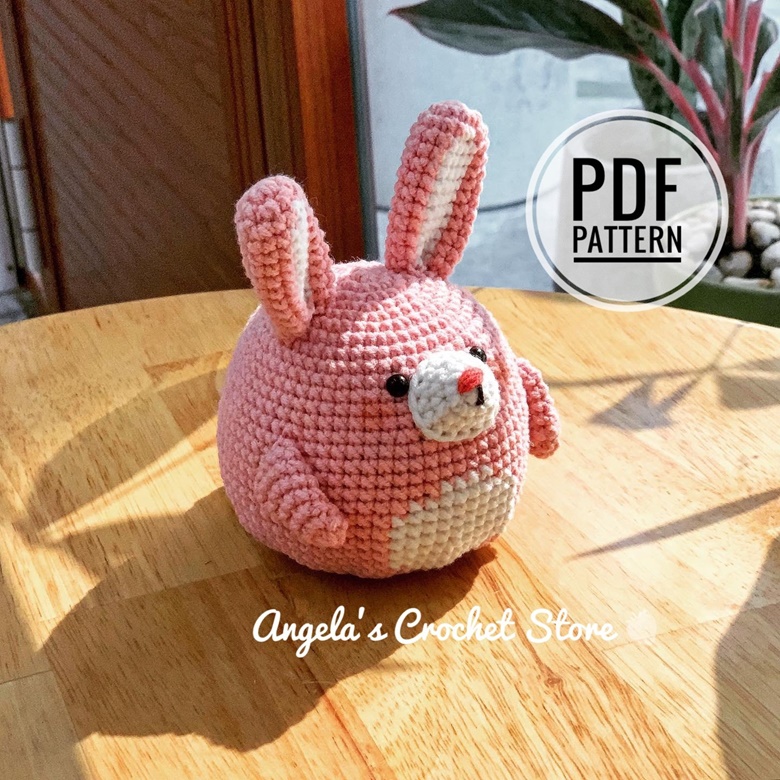 Artist bunny crochet plushie - cuteelittlecreations's Ko-fi Shop