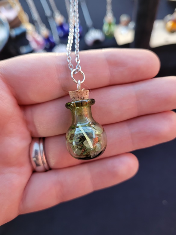 Spell jar necklace - TwistdMoonCrafts's Ko-fi Shop - Ko-fi