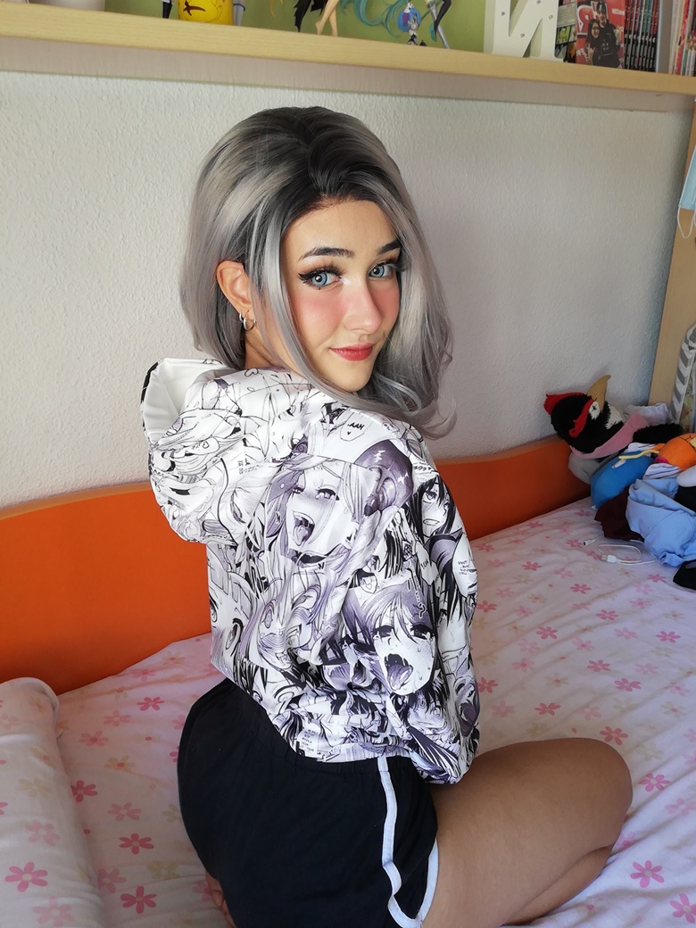 Ahegao egirl