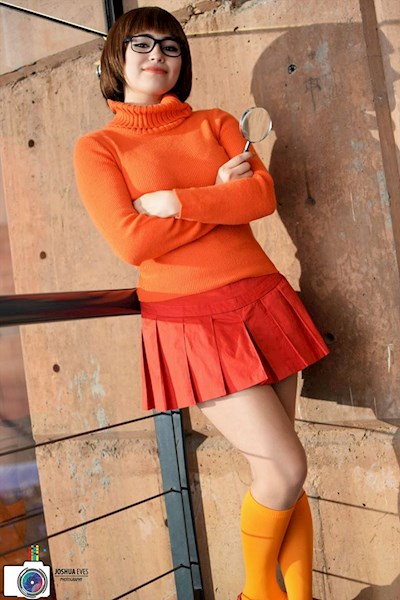 Velma Cosplay - Photo Shoot - Lydia @ Dorkalicious's Ko-fi Shop