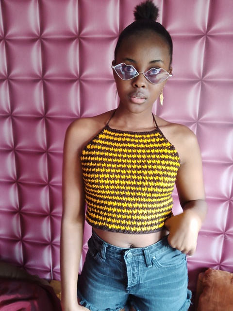 Houndstooth Crochet Top - Bobo Stitches's Ko-fi Shop - Ko-fi ️ Where ...