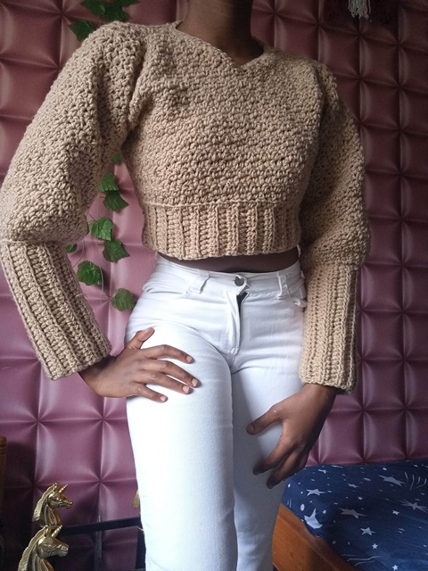 CASUAL CROPPED SWEATER PATTERN