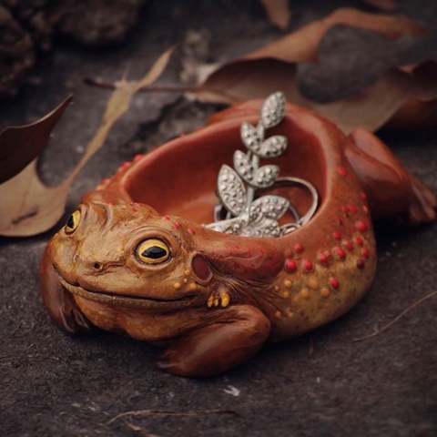 Toad Ring Holder