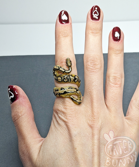 Ball Python Sculpted Ring *Exact pictured* - Tater's Ko-fi Shop - Ko-fi ...