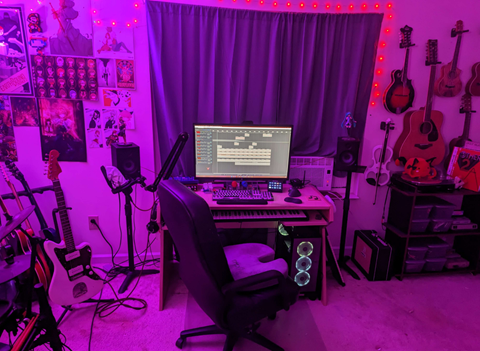 Here's my studio it's pretty!