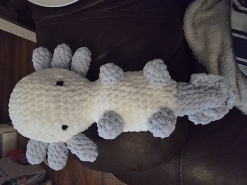 Crochet turtle and axolotl 