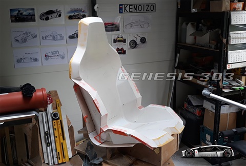 Carbon composite custom seats for Genesis 303