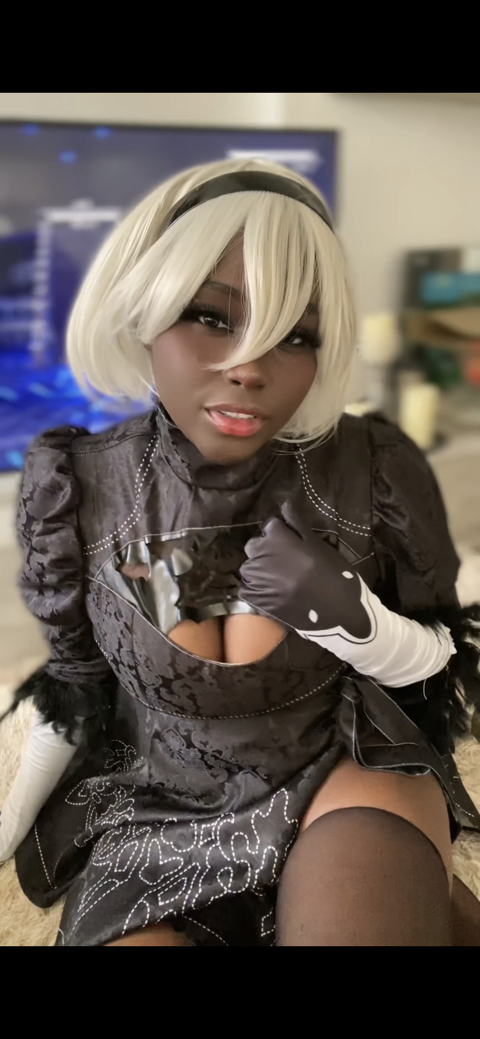 Working on my 2b nier Photoset at the moment 🖤 