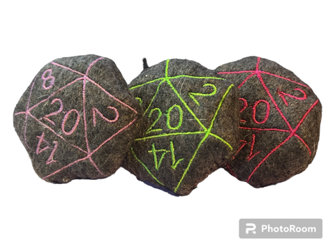 Plush D20 Charm - Asher's Ko-fi Shop - Ko-fi ️ Where creators get ...