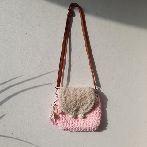 Crochet Louis Vuitton inspired Bag Strap Pattern - Lovely Loops by  Christine's Ko-fi Shop - Ko-fi ❤️ Where creators get support from fans  through donations, memberships, shop sales and more! The original 