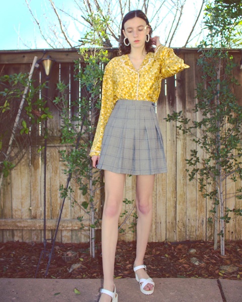 ✨Silk button up and pleated skirt!✨