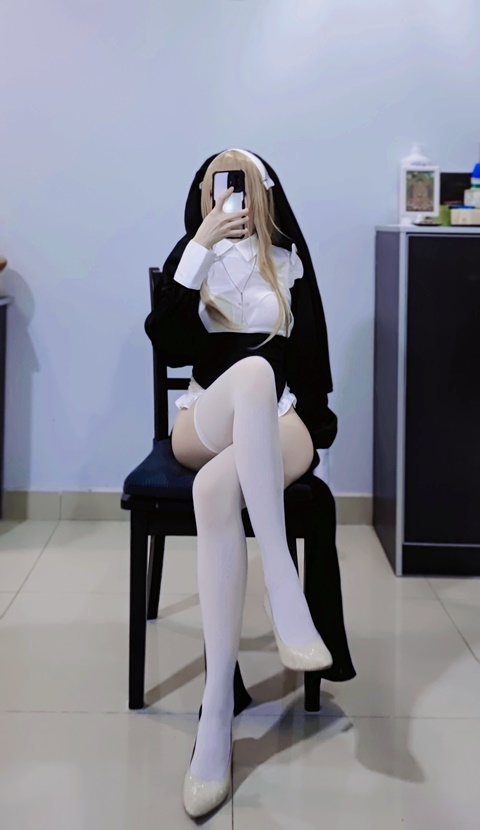 Nun 修女