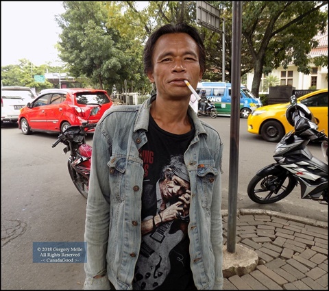 Bandung Tamansari Smoker Dude 20171226_122032 DSCN